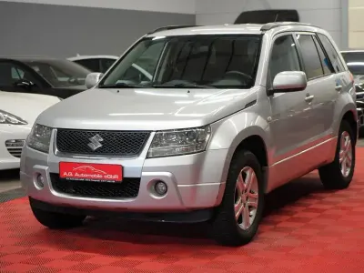 Gebraucht Suzuki Grand Vitara Club 140 PS (102 kW) 2006 Silber SUV