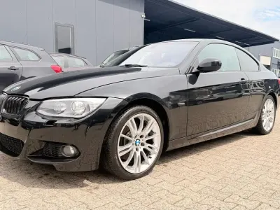 Gebraucht BMW 330 M Sport 245 PS (180 kW) 2011 Schwarz Coupé