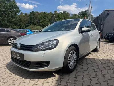 Gebraucht VW Golf VI Trendline 86 PS (63 kW) 2011 Gold Kleinwagen