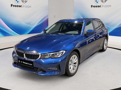 Blau Gebraucht 2021 BMW 320 Advantage Kombi | 23.990 € (Guter Preis)