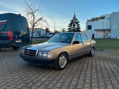 Gebraucht Mercedes 190 90 PS (66 kW) 1986 Gelb Limousine