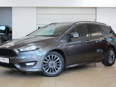 Gebraucht Ford Focus ST-Line 125 PS (91 kW) 2018 Magnetic grau metallic Kombi