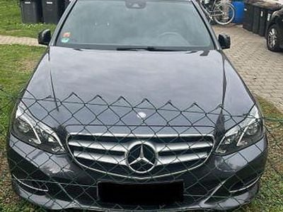 Mercedes E300