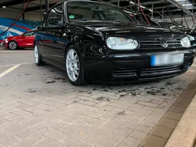 Gebraucht VW Golf 115 PS (84 kW) 2002 Schwarz Cabrio