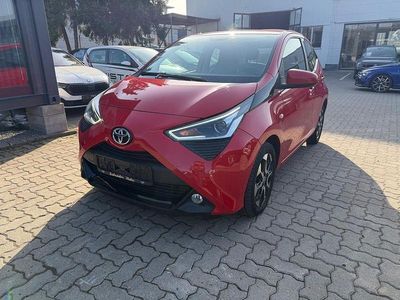 Gebraucht Toyota Aygo X-play 72 PS (52 kW) 2020 Rot Kleinwagen