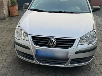 Gebraucht VW Polo 54 PS (39 kW) 2005 Silber Coupé