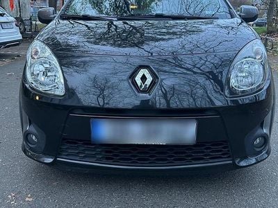 Second-hand Renault Twingo Night&Day 75 CP (55 kW) 2011 Negru Hatchback