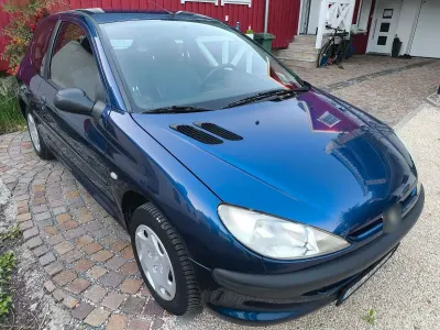Gebraucht Peugeot 206 Filou 60 PS (44 kW) 2001 Blau Limousine