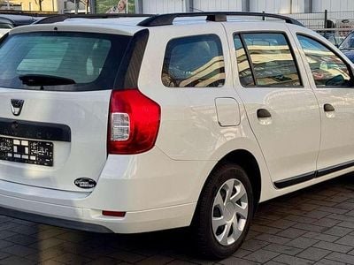 Gebraucht Dacia Logan Essentiel 73 PS (53 kW) 2019 Gletscherweiss Limousine