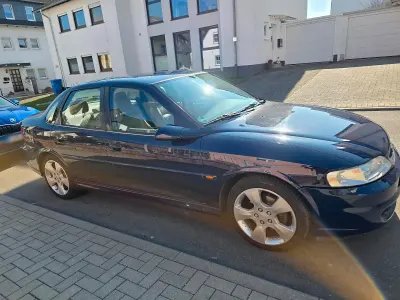 Gebraucht Opel Vectra 125 PS (91 kW) 2001 Blau Limousine