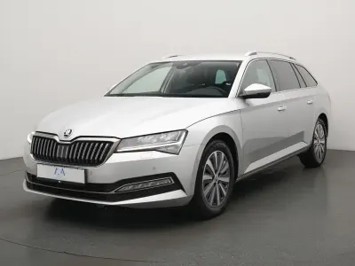 Gebraucht Skoda Superb Style 150 PS (110 kW) 2023 Silber Kombi