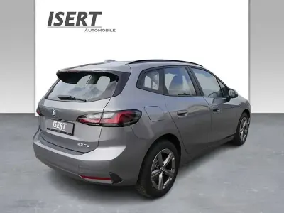 Gebraucht BMW 230e Active Tourer Luxury Line 326 PS (239 kW) 2023 Grau Van / Kleinbus