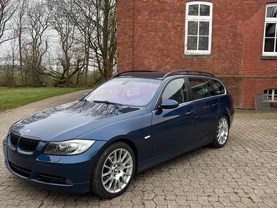 Gebraucht BMW 325 218 PS (160 kW) 2005 Blau Kombi