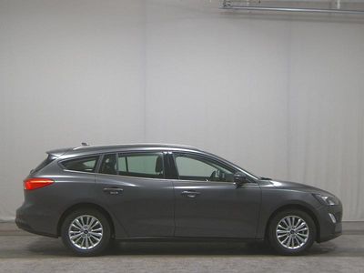 Gebraucht Ford Focus Titanium 125 PS (91 kW) 2021 Grau Kombi