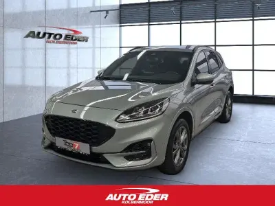 Gebraucht Ford Kuga ST-Line 242 PS (177 kW) 2024 Solar silver (metallic) SUV