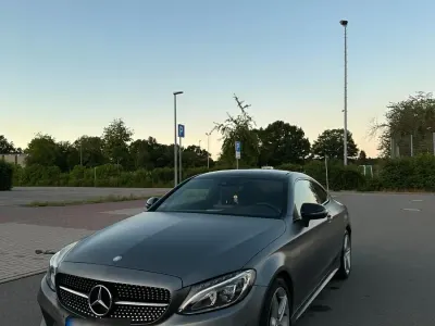 Gebraucht Mercedes C220 174 PS (127 kW) 2016 Grau Coupé