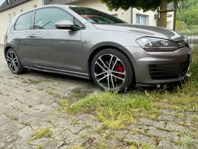 Gebraucht VW Golf VII GTD 184 PS (135 kW) 2016 Grau Limousine