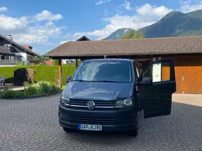 Gebraucht VW T6 102 PS (75 kW) 2016 Grau Van