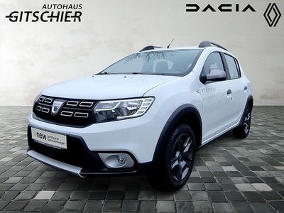 Gebraucht Dacia Sandero Celebration 90 PS (66 kW) 2017 Weiß Limousine