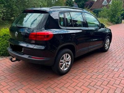 Second-hand VW Tiguan 160 CP (117 kW) 2012 Negru SUV