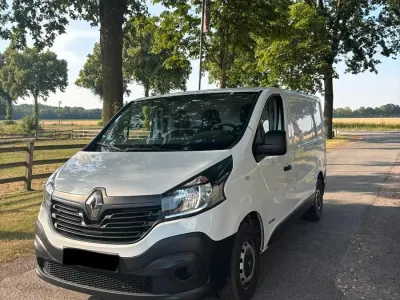Gebraucht Renault Trafic 120 PS (88 kW) 2017 Weiß Van / Kleinbus