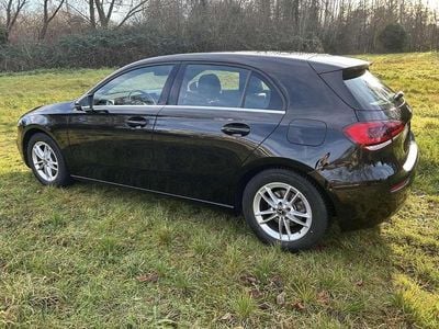 Usata Mercedes A180 136 CV (100 kW) 2018 Nero Utilitaria