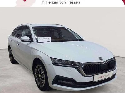 Begagnad Skoda Octavia Clever 116 HK (85 kW) 2022 Vit Kombi