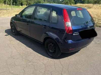 Gebraucht Ford Fiesta 70 PS (51 kW) 2005 Andere farben Kleinwagen