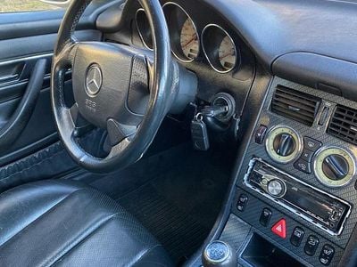 Gebraucht Mercedes SLK200 136 PS (100 kW) 2000 Silber Cabrio