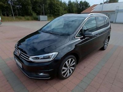 Schwarz Gebraucht 2015 VW Touran Highline Van / Kleinbus | 15.800 € (Teuer)