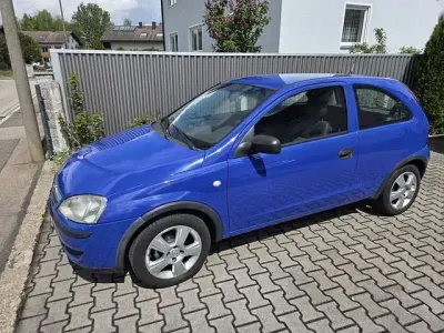 Używany Opel Corsa 80 KM (58 kW) 2005 Niebieski Hatchback