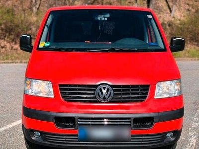 Second-hand VW Transporter 105 CP (77 kW) 2009 Roșu Van
