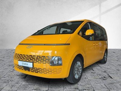 Nuova Hyundai Staria Trend 224 CV (164 kW) 2025 Giallo Monovolume