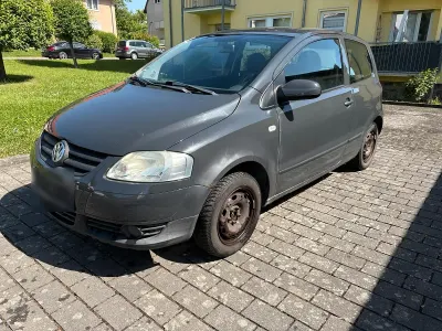 Gebraucht VW Fox 55 PS (40 kW) 2007 Schwarz Kleinwagen