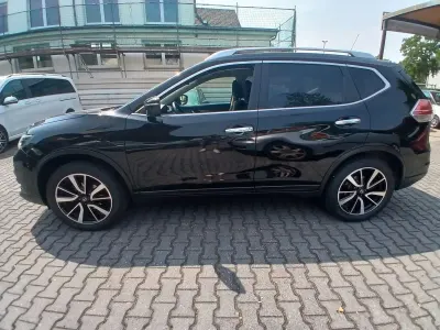 Gebraucht Nissan X-Trail Acenta 131 PS (96 kW) 2016 Schwarz SUV