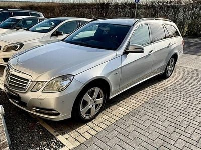 Gebraucht Mercedes E220 170 PS (125 kW) 2010 Silber Limousine