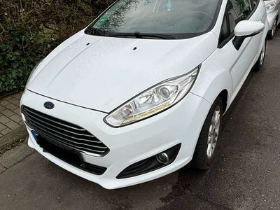 gebraucht Ford Fiesta 1.5 TDCi SYNC Edition