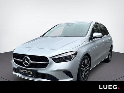 Gebraucht Mercedes B200 Progressive 163 PS (119 kW) 2024 Silber Van / Kleinbus