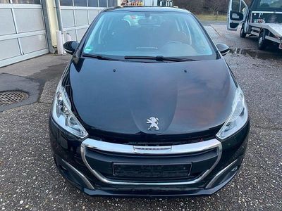 Noir perla nera Gebraucht 2019 Peugeot 208 Active Kleinwagen | 4.650 € (Fairer Preis)
