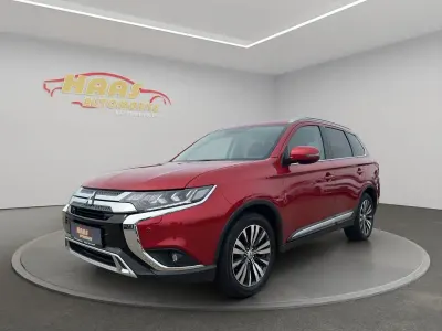 Gebraucht Mitsubishi Outlander Edition+ 150 PS (110 kW) 2018 Rot SUV