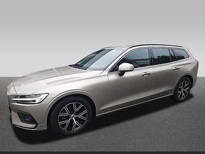 Gebraucht Volvo V60 Core 163 PS (119 kW) 2023 Kombi