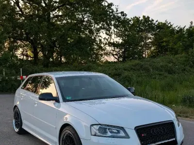 Gebraucht Audi S3 Sportback 265 PS (194 kW) 2012 Weiß Kleinwagen