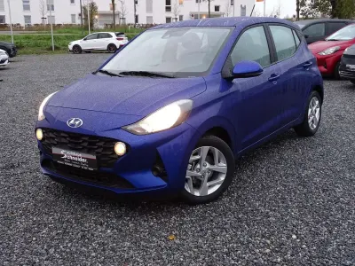 Gebraucht Hyundai i10 Comfort 84 PS (61 kW) 2023 Intense blue Kleinwagen