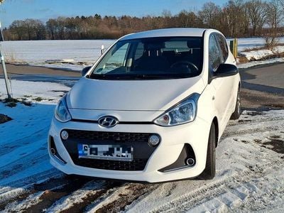 Gebraucht Hyundai i10 YES! 67 PS (49 kW) 2019 Weiß Kleinwagen