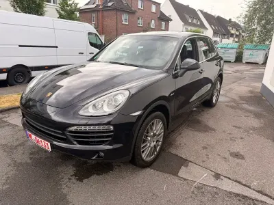 Gebraucht Porsche Cayenne 245 PS (180 kW) 2012 Schwarz SUV