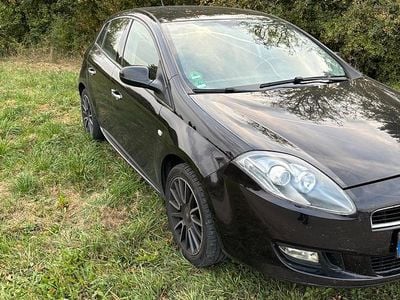 Gebraucht Fiat Bravo 120 PS (88 kW) 2012 Schwarz Kleinwagen