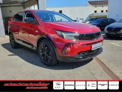 Gebraucht Opel Grandland X 131 PS (96 kW) 2023 Rubin rot metallic SUV