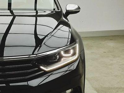 Second-hand VW Passat 239 CP (175 kW) 2016 Negru Break