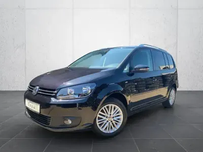 Gebraucht VW Touran Cup 140 PS (102 kW) 2015 Schwarz Van / Kleinbus