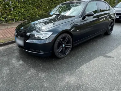 Gebraucht BMW 318 129 PS (94 kW) 2006 Schwarz Limousine